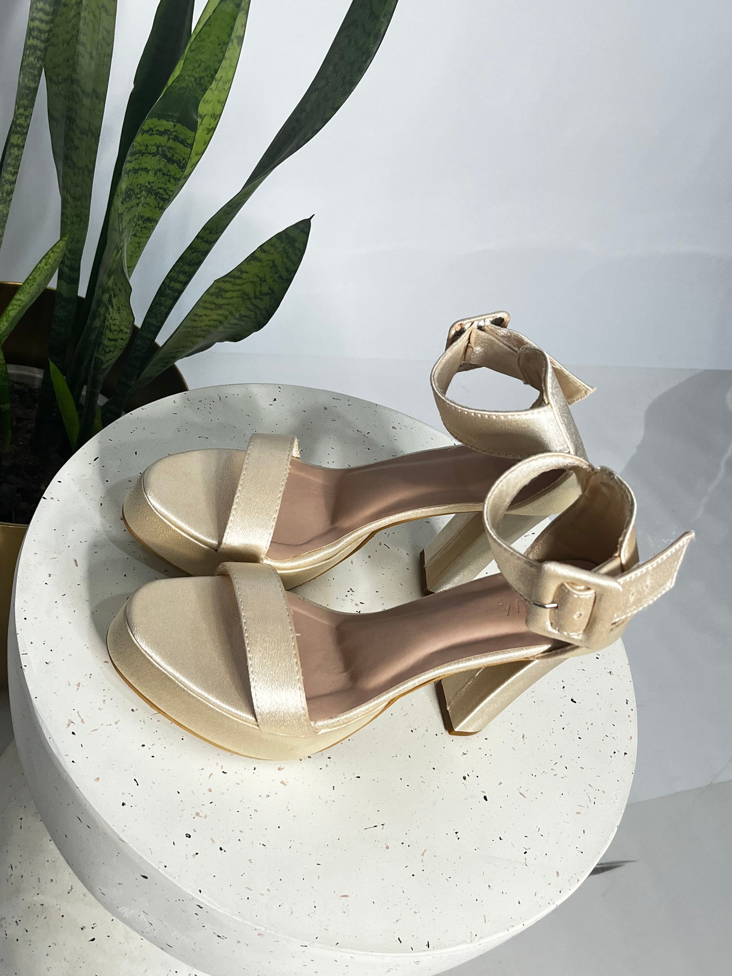 Cream block high heel