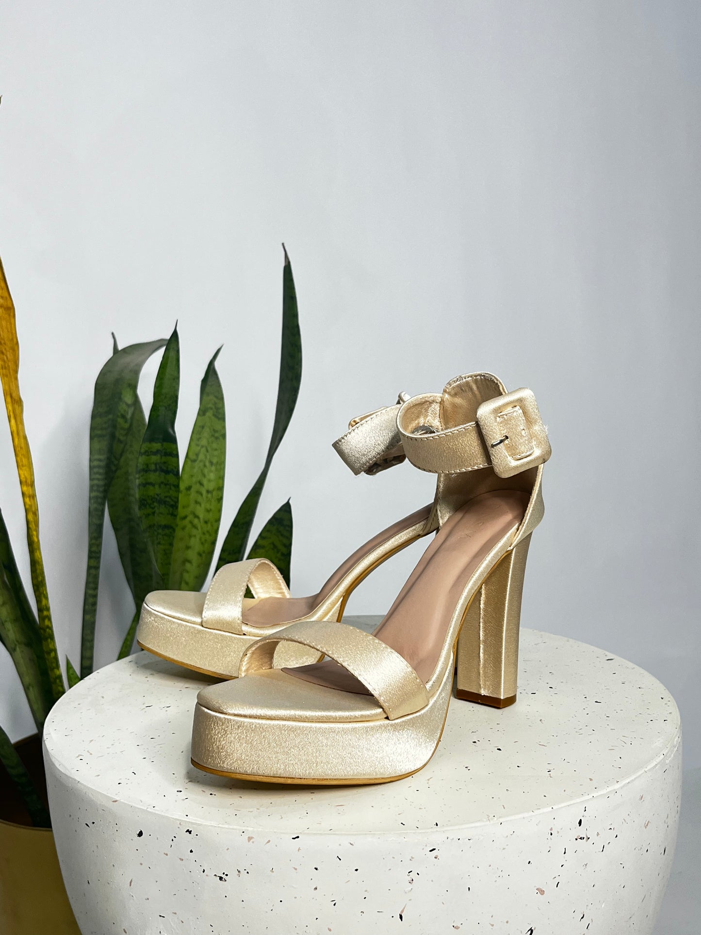 Cream block high heel